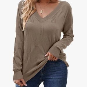 Arach&Cloz Women's Soft V Neck Long Sleeve Light Weight Sweater Tops
